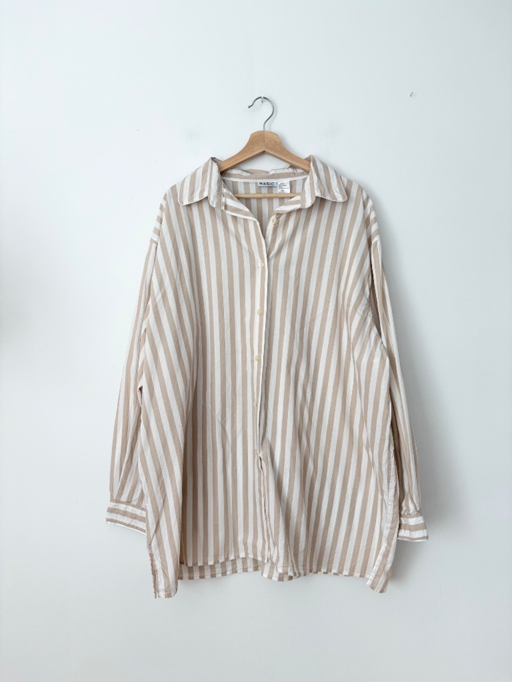 SOLD-Vintage stripe pyjama style button down - Picture 5 of 6